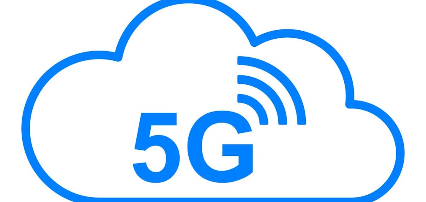 5g wireless and cloud vector 24175380